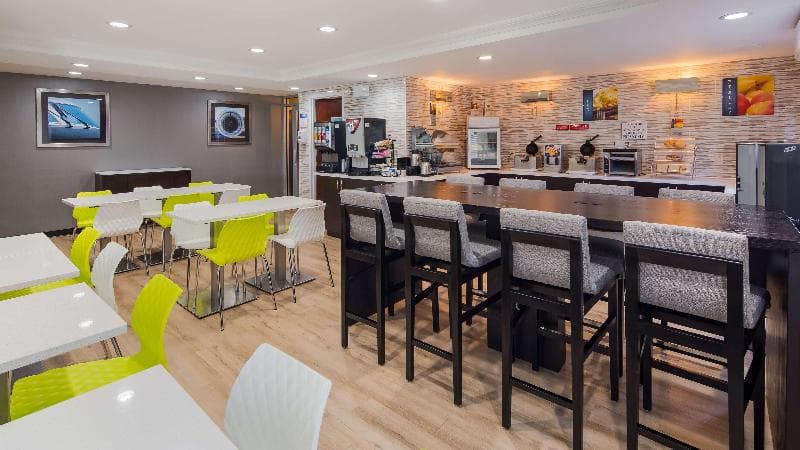Best Western JFK Airport Hotel 3
