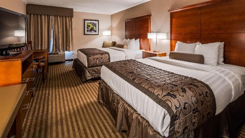 Best Western Plus Liverpool-Syracuse Inn & Suites 3