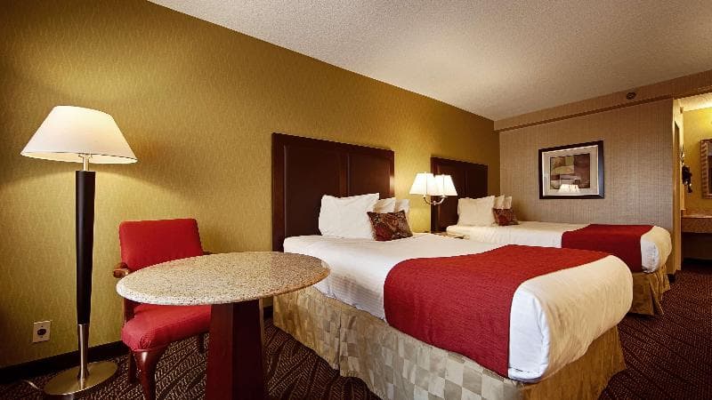 Best Western Mill River Manor 4