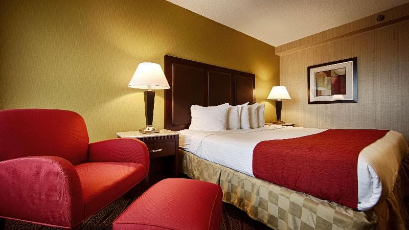 Best Western Mill River Manor 5