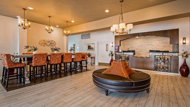 Best Western Plus Vineyard Inn & Suites 5