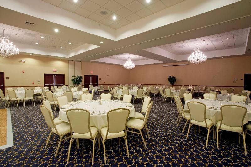 Best Western Plus Ticonderoga Inn & Suites 5