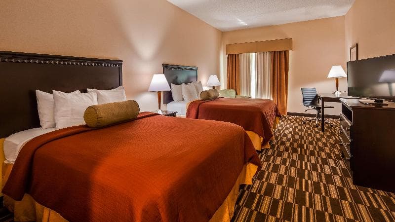 Best Western Plus Victor Inn & Suites 3
