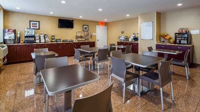 Best Western Plus Arena Hotel 3