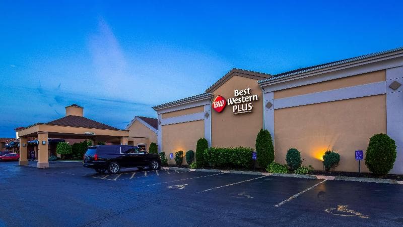 Best Western Plus Galleria Inn & Suites 2