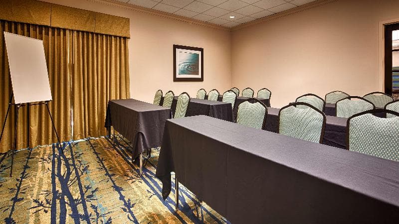 SureStay Plus Hotel by Best Western Raleigh North Downtown photo 1