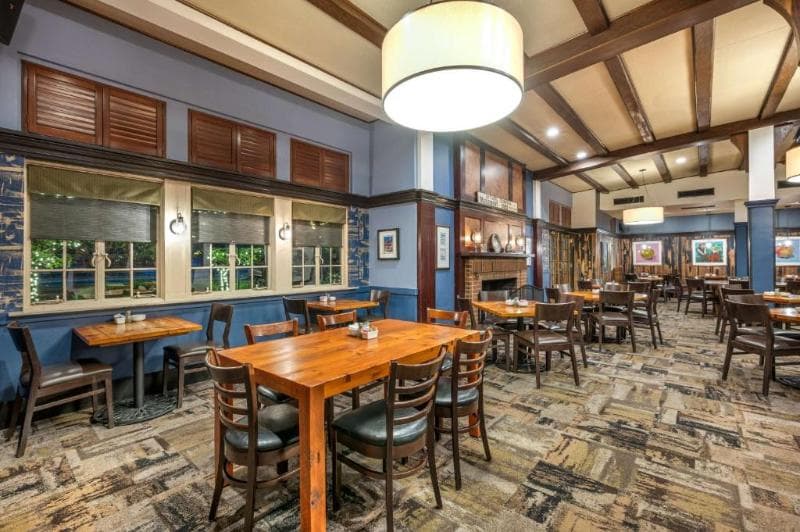 Best Western Premier Mariemont Inn 5