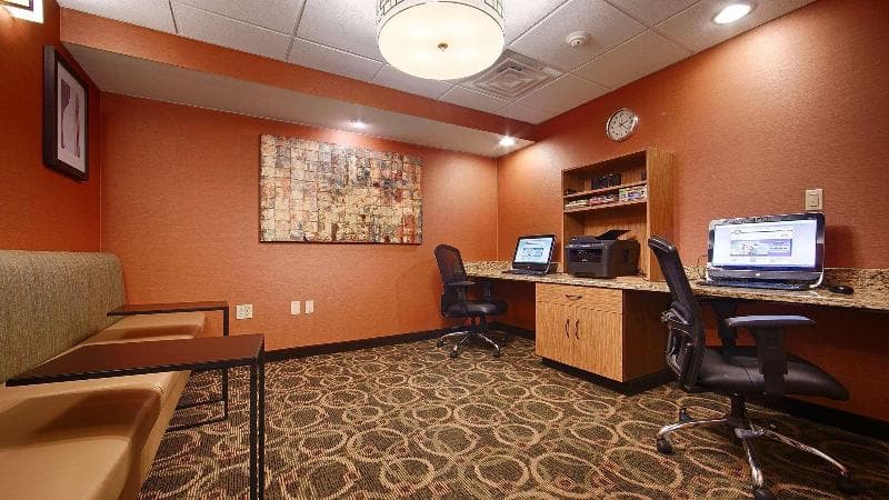 Comfort Inn & Suites Copley Akron photo 1