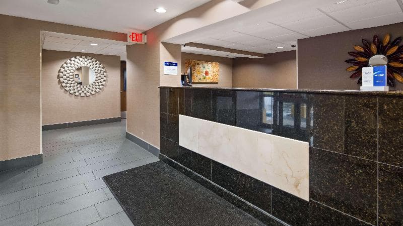 Best Western Adena Inn 5
