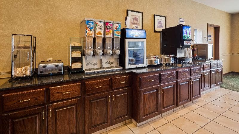 Best Western Penn-Ohio Inn & Suites 5