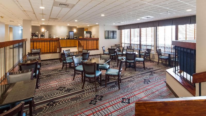 Days Inn by Wyndham Englewood Dayton Airport 3