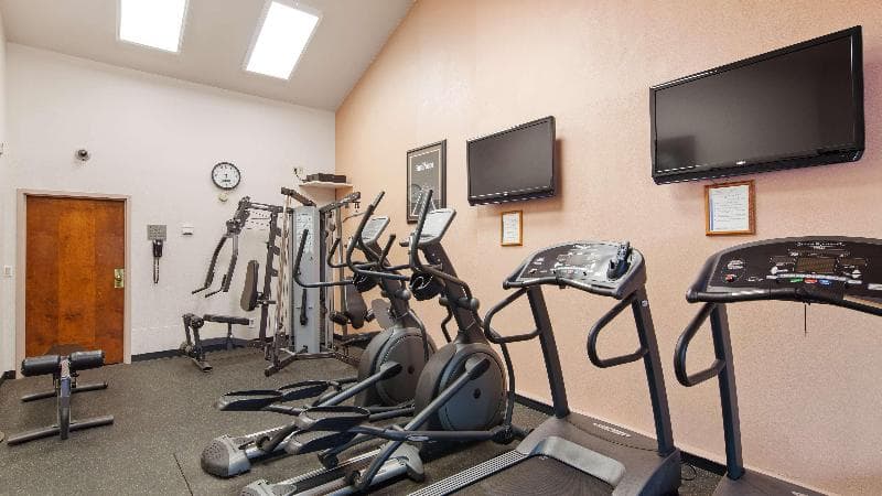 Best Western Plus Saddleback Inn & Conference Center 2