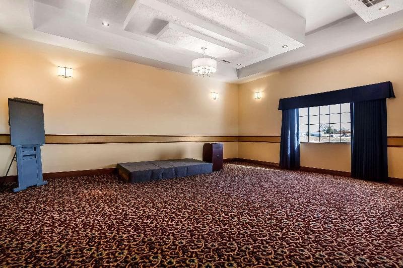 Quality Inn & Suites Owasso 4