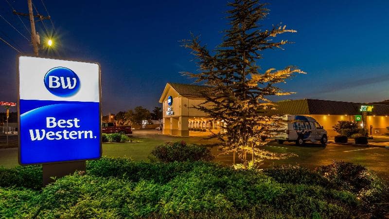 Best Western Airport 3