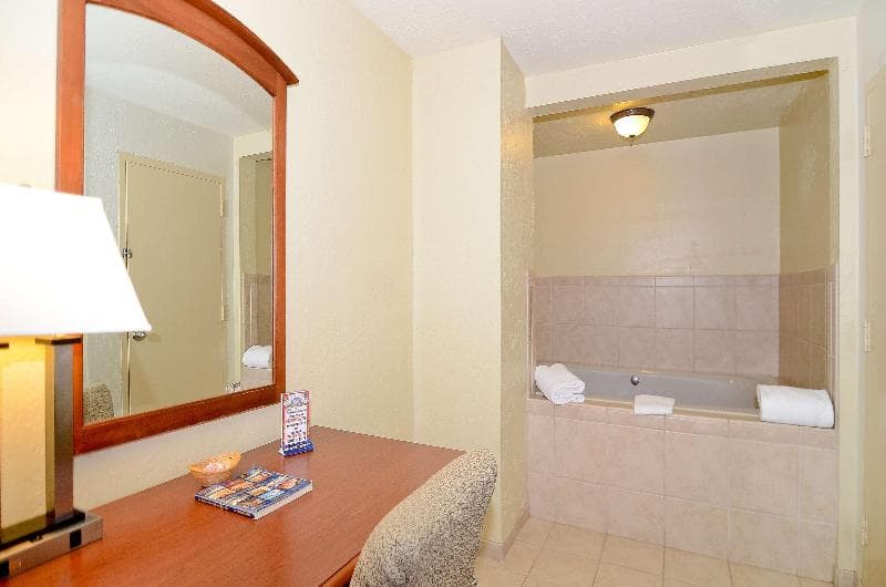 SureStay Plus Hotel by Best Western Lawton 3