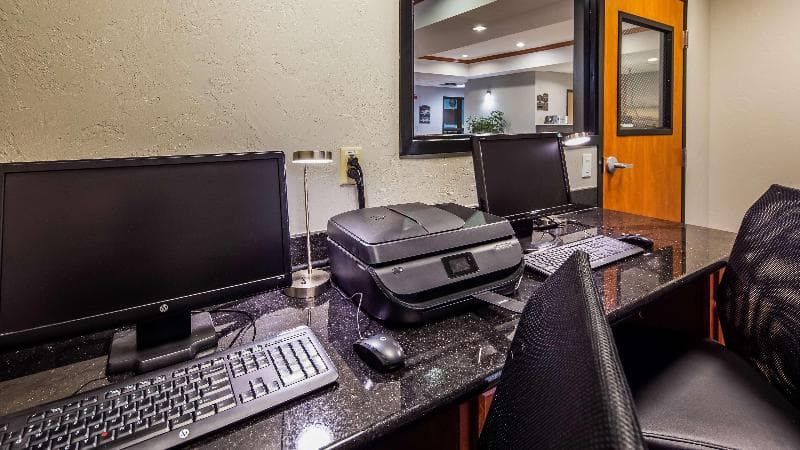 Best Western Plus Midwest City Inn & Suites photo 1