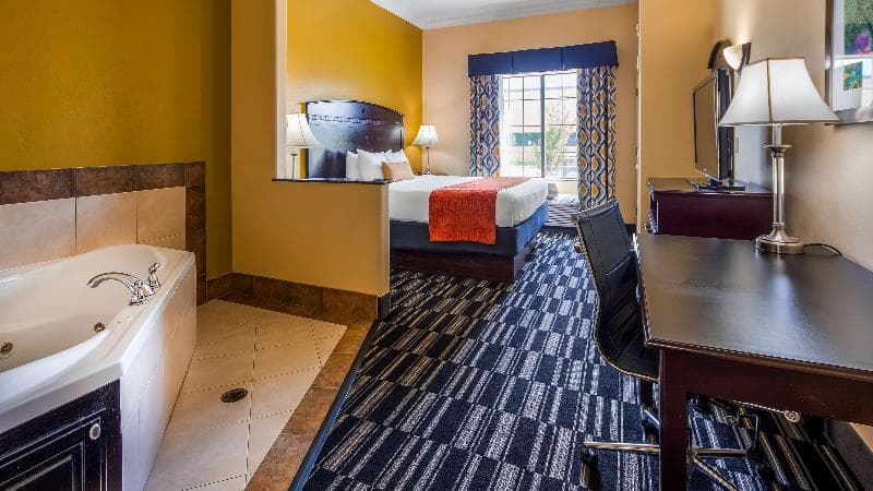Best Western Plus Barsana Hotel & Suites 2