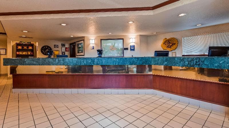 Best Western Pony Soldier Inn - Airport 5