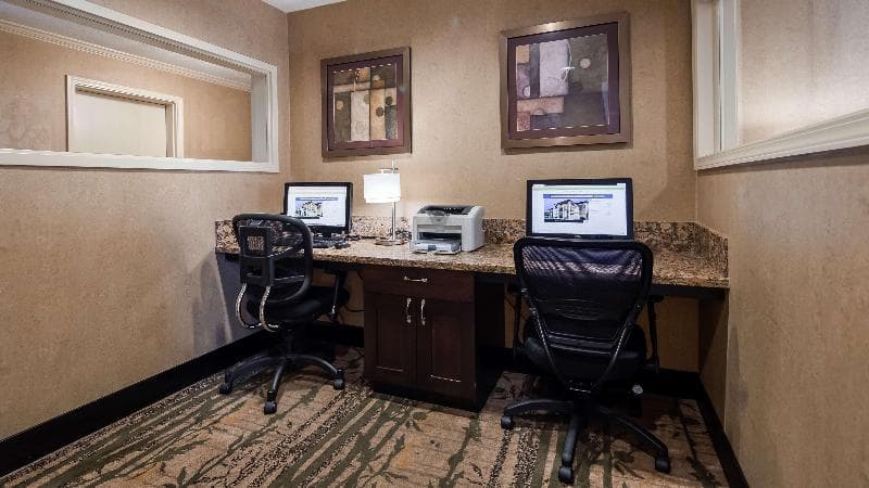 Best Western Plus Grand Manor Inn photo 1