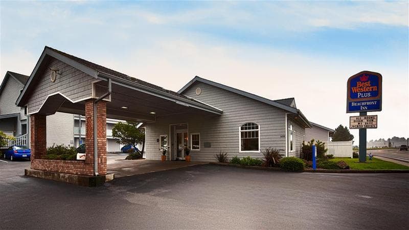 Beachfront Inn 5
