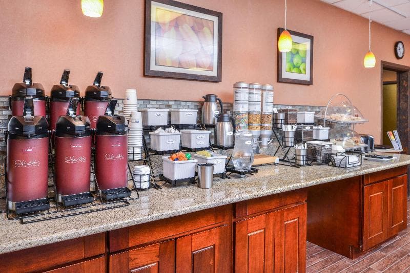 Best Western Plus Rama Inn 3