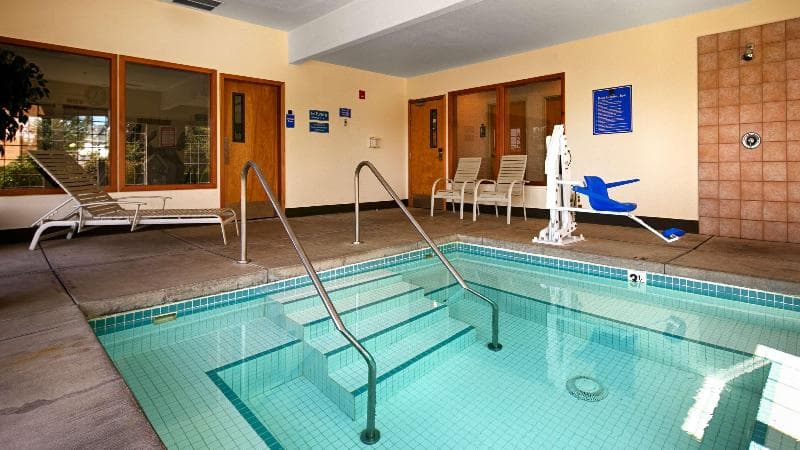 Best Western Dallas Inn & Suites 5