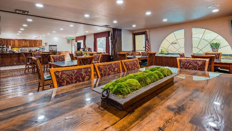 Best Western Newberry Station 4