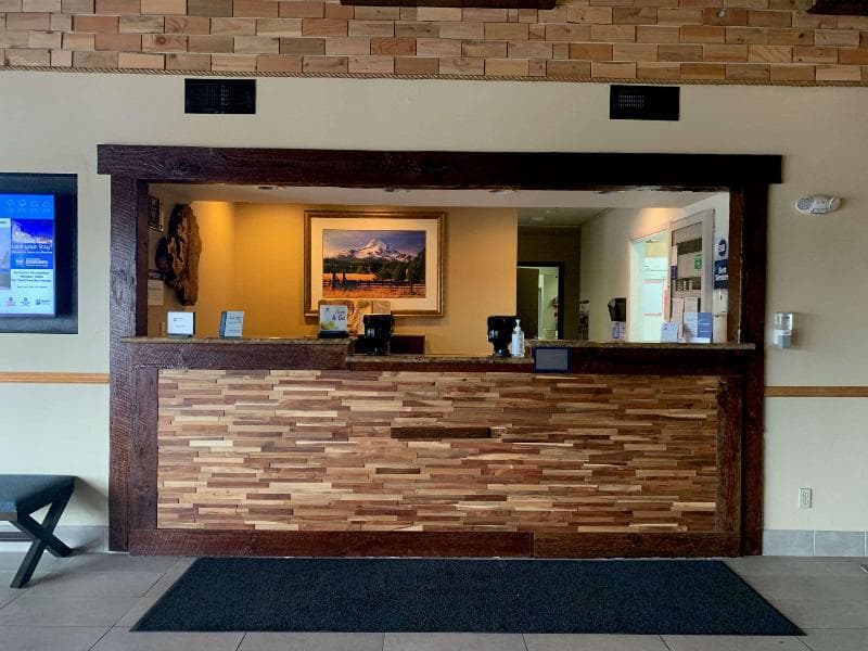 Best Western Woodburn 4