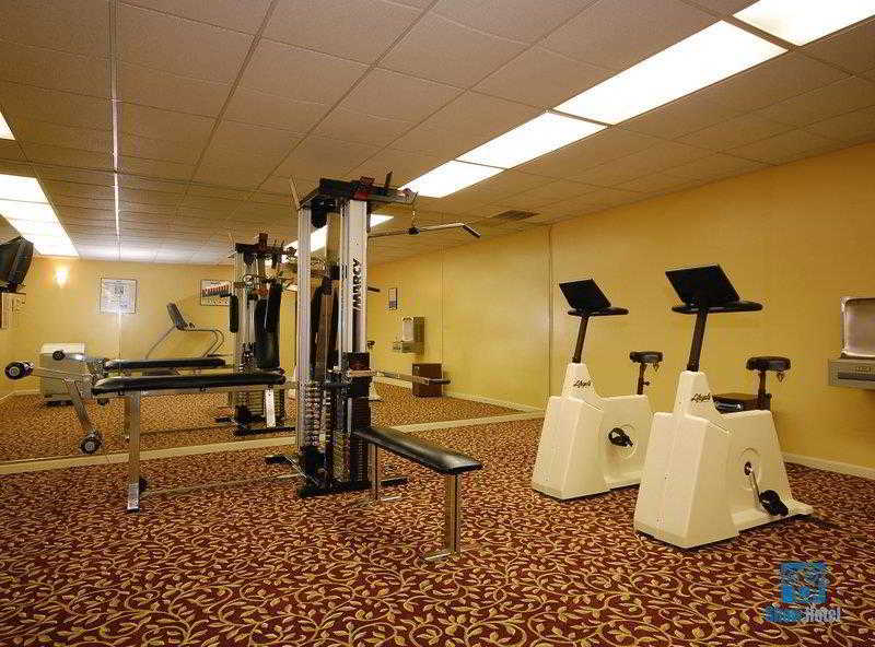 Econo Lodge 3