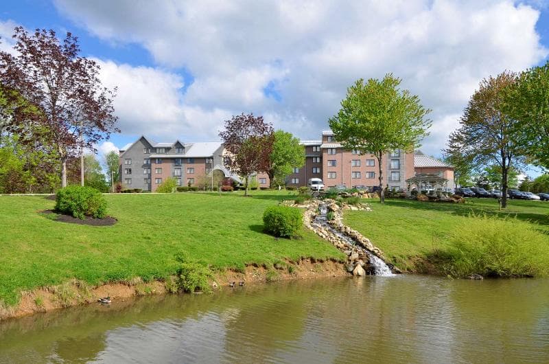 Best Western Plus Concordville Hotel 2