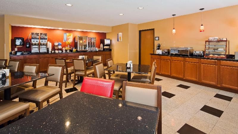 Best Western Shippensburg Hotel 3