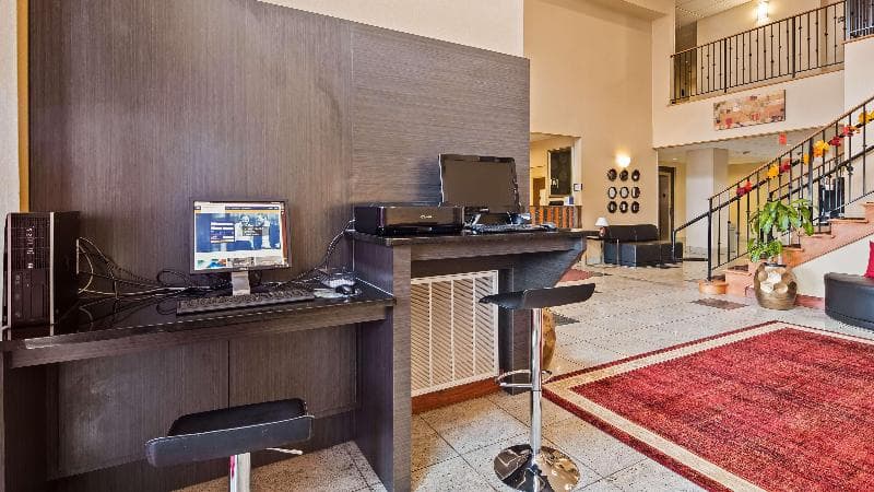 Best Western Plus New Cumberland Inn & Suites photo 1