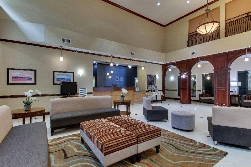 Holiday Inn Express & Suites Allentown West photo 1