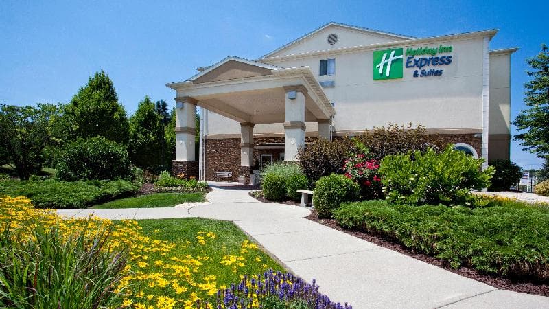 Holiday Inn Express & Suites Allentown West 3