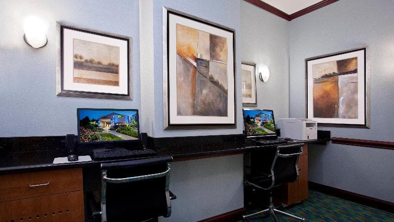 Holiday Inn Express & Suites Allentown West 5