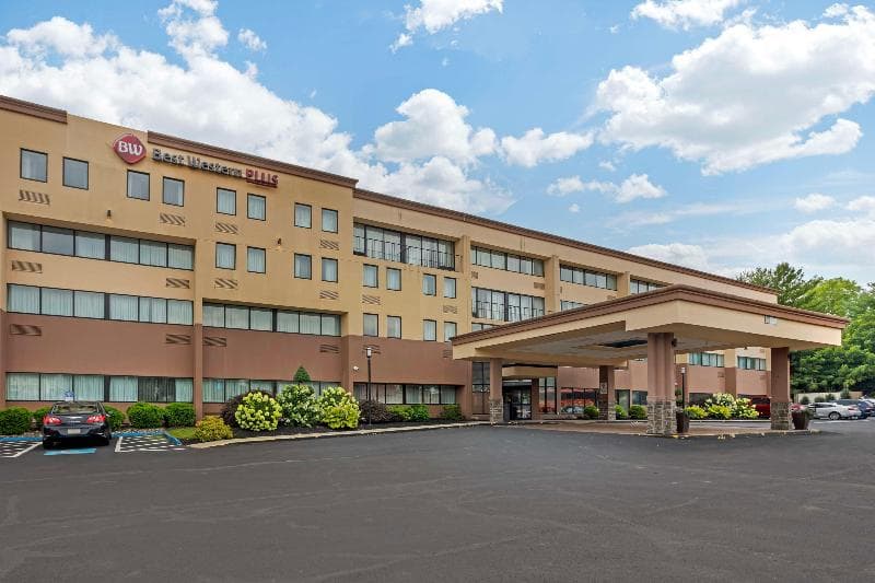 Best Western Plus Reading Inn & Suites 5