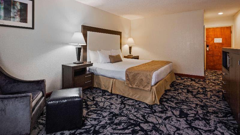 Best Western West Greenwich Inn 4