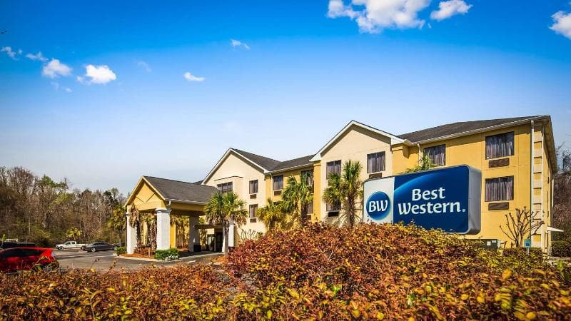 Best Western Magnolia Inn & Suites 5