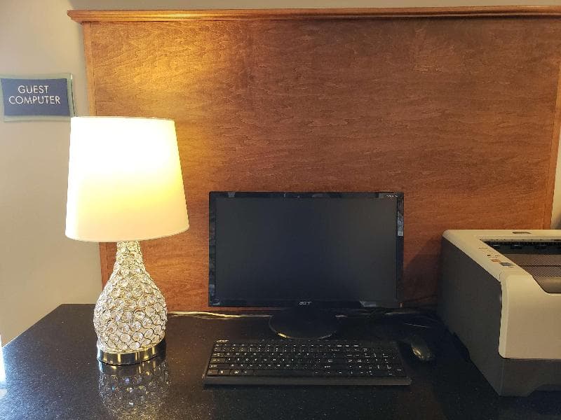 Best Western Dickson photo 1