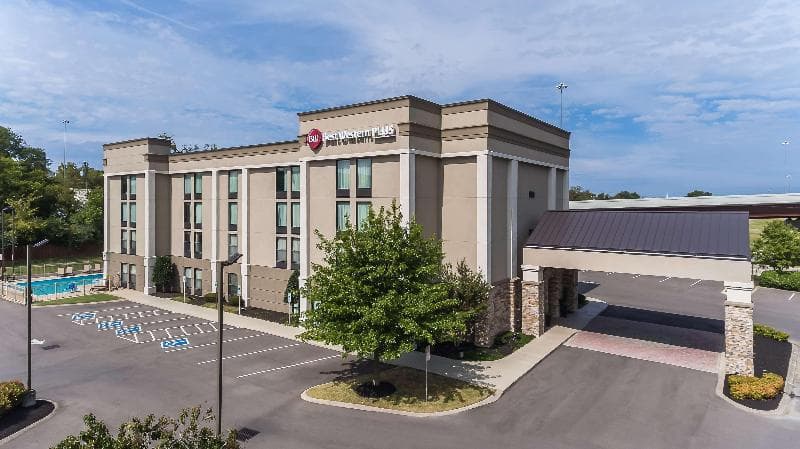 Best Western Plus Belle Meade Inn & Suites photo 1