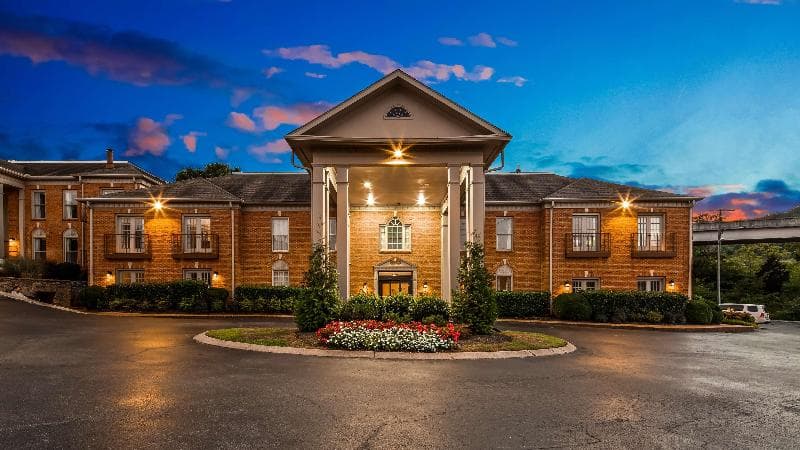 Best Western Brentwood 4