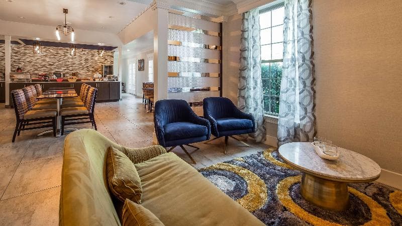 Best Western Brentwood 5