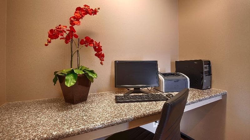 Best Western Plus Gen X Inn photo 1