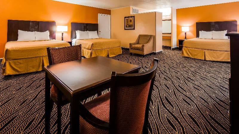 Best Western Red Carpet Inn 3