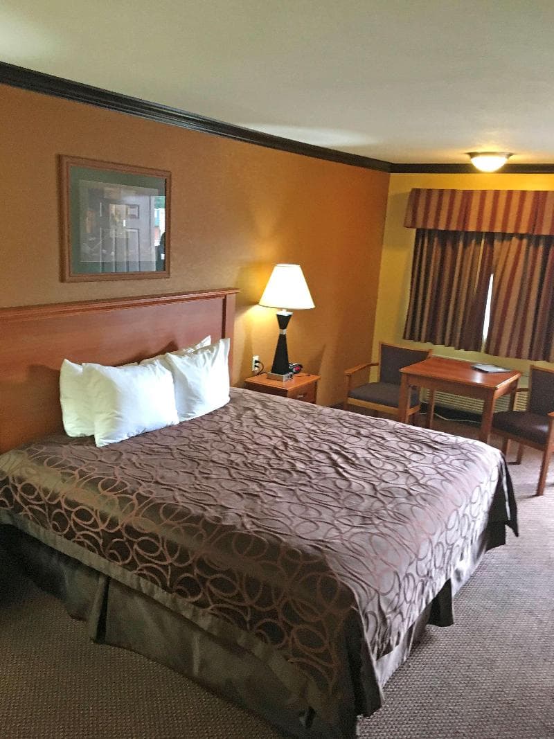 Americas Best Value Inn 5