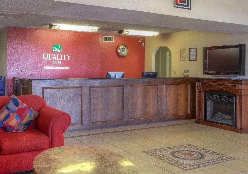 Quality Inn 5