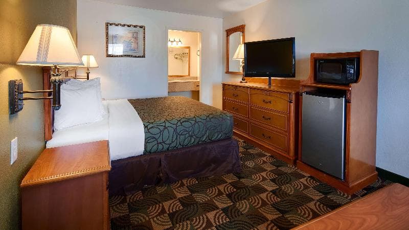 Best Western Caprock Inn 3