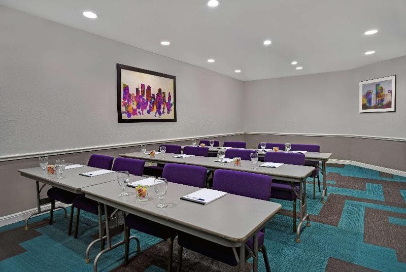Baymont by Wyndham Houston / Westchase photo 1