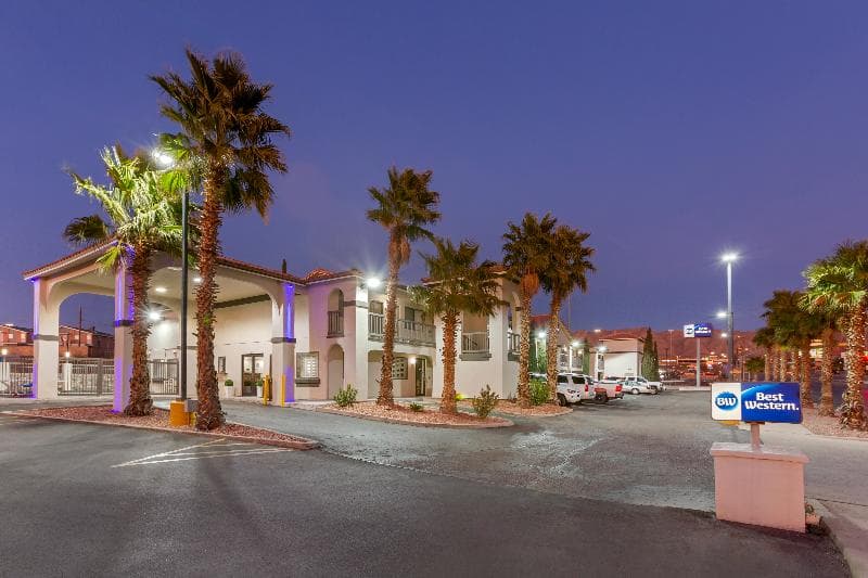 Best Western Sunland Park Inn photo 1