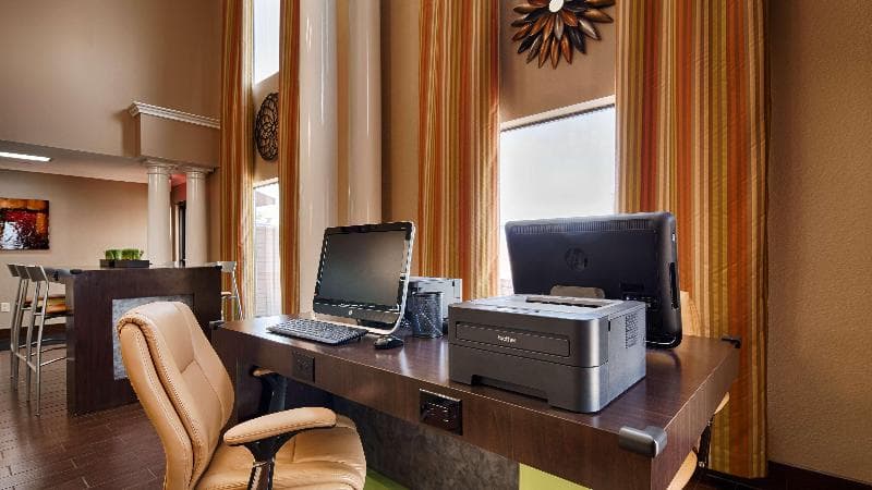 Best Western Inn & Suites photo 1